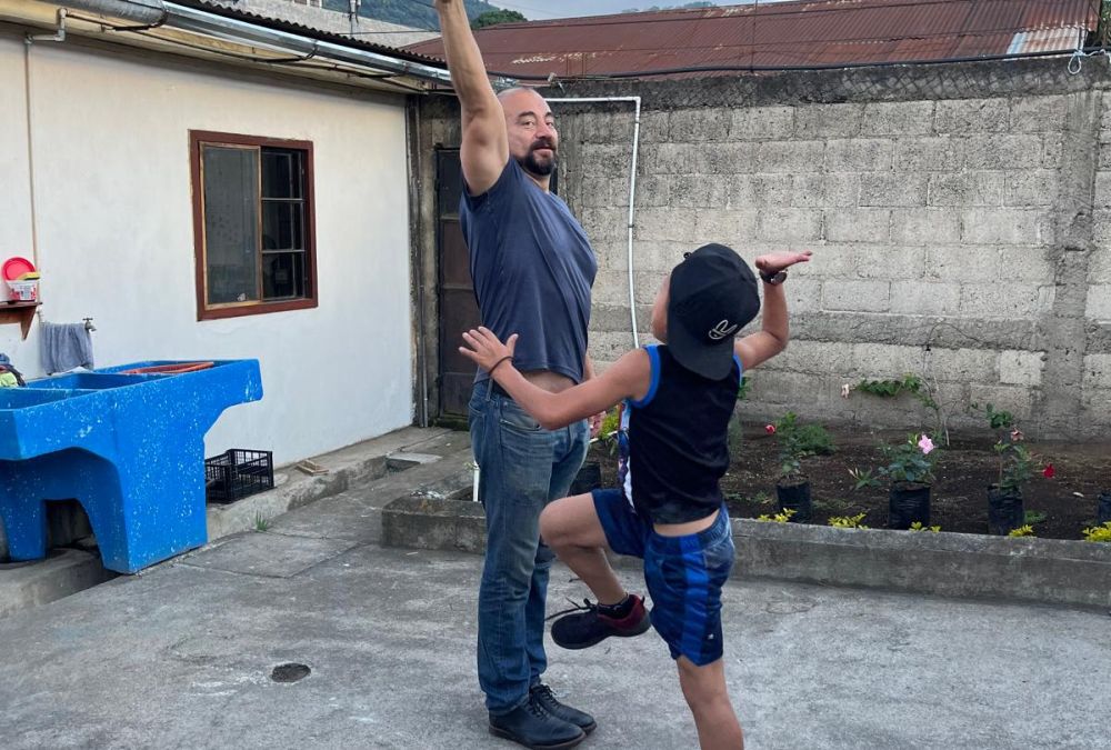  Kemonïk obre una biblioteca pública a San Lucas de Tolimán