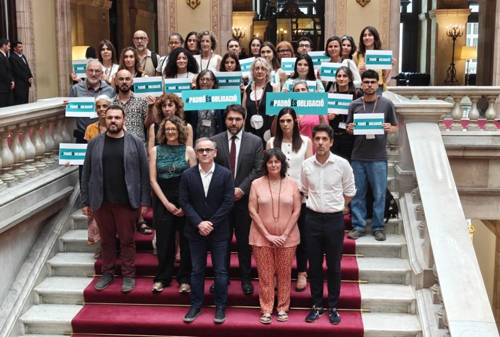 Una majoria de partits parlamentaris signen el Pacte pel Padró a Catalunya