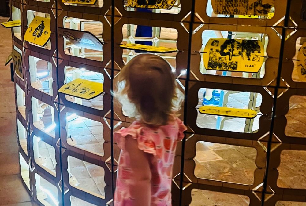 Àngeles Infante i Ernesto Banderas, de Projecte Eurisca: «La infància no només percep la problemàtica de l’habitatge, sinó que té molt a dir-hi»