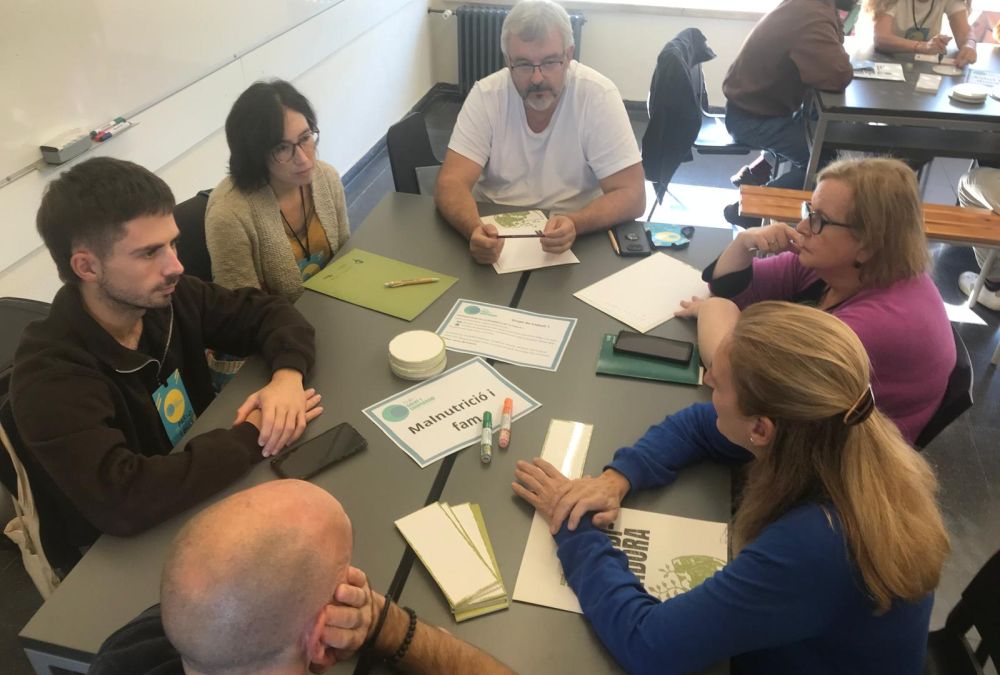 Generant sinergies entre professionals de la salut i la cooperació