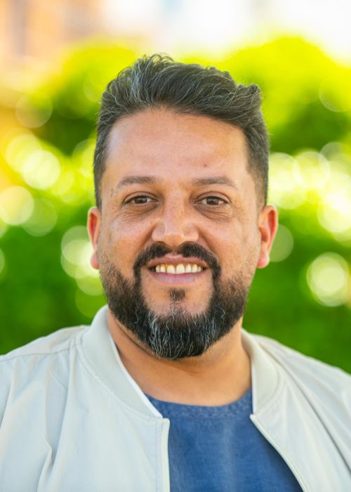 La regularització com a victòria col·lectiva (i com a repte institucional)