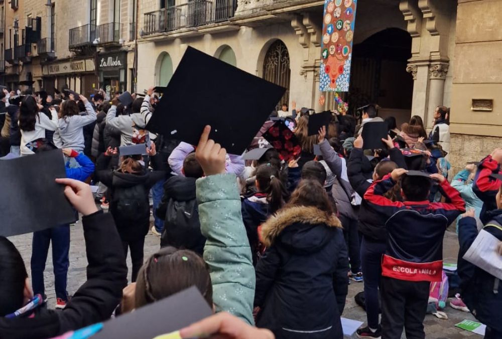 Girona celebra el DENIP sembrant la pau