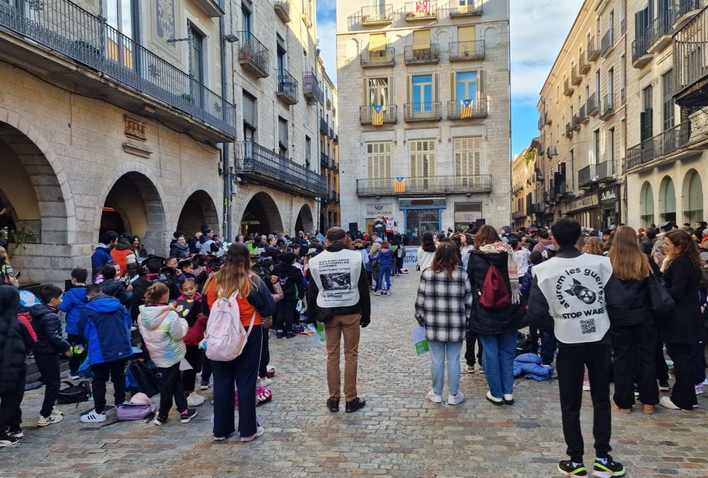 Girona celebra el DENIP sembrant la pau