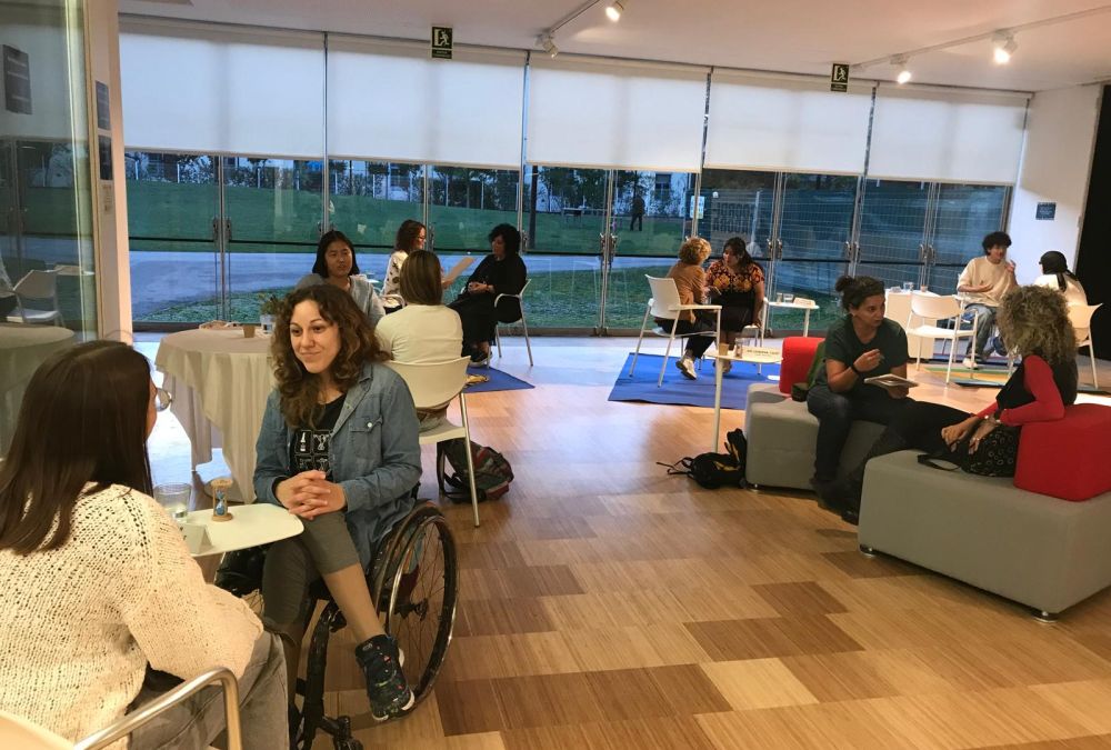 Biblioteca humana: lectures per ser escoltades